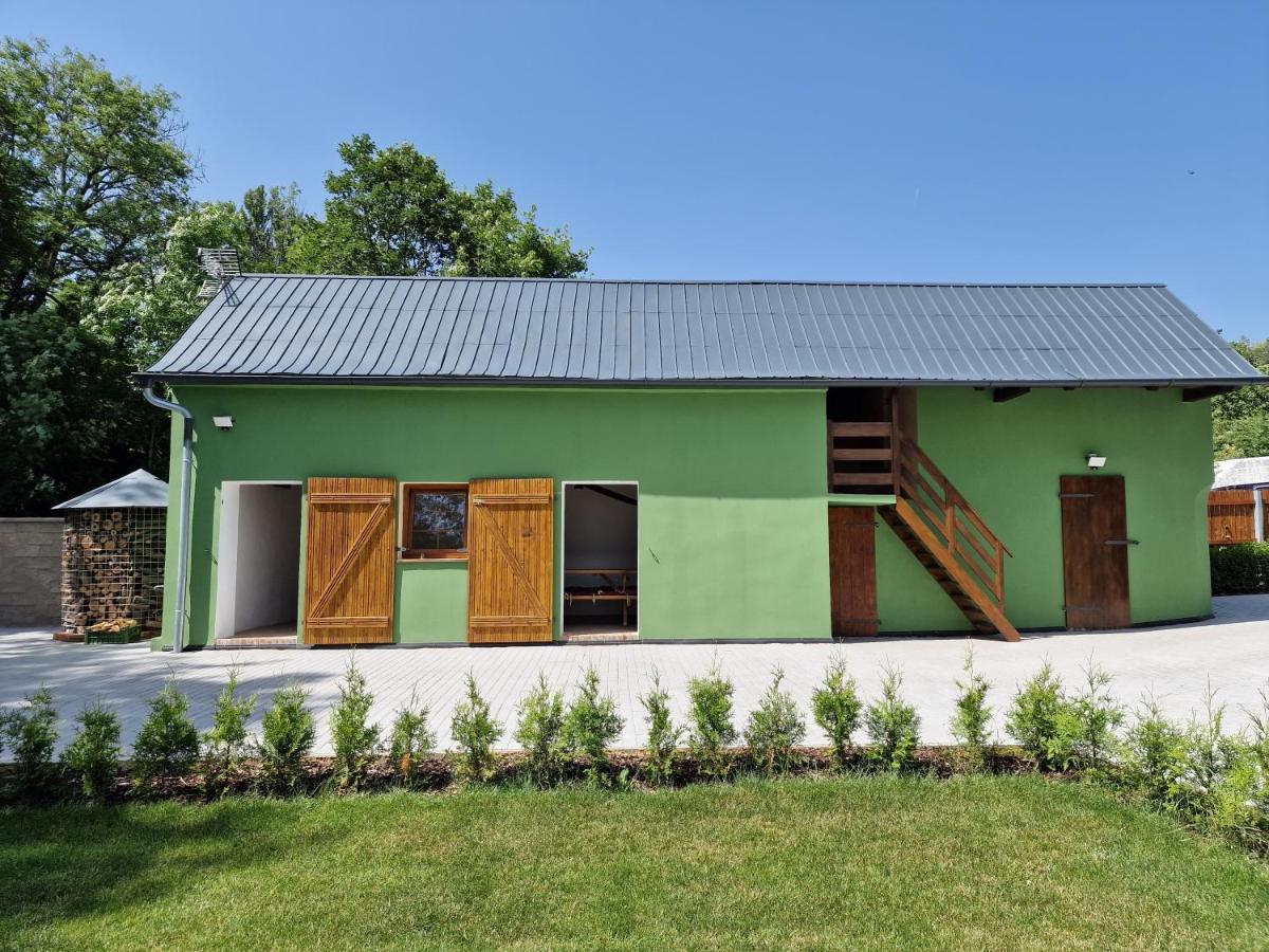 Hajenka Villa Trebivlice Exterior photo